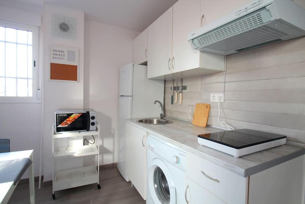 Suite Puerta Osario Con Terraza Seville Luaran gambar
