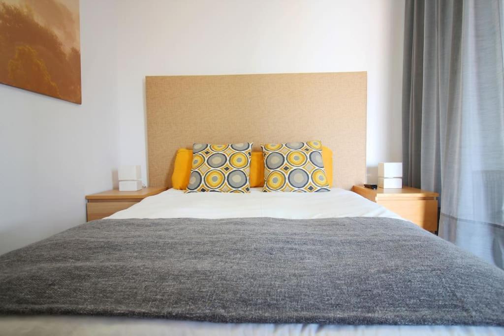 Suite Puerta Osario Con Terraza Seville Luaran gambar